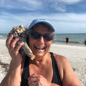 Meet your Posher, Cindy